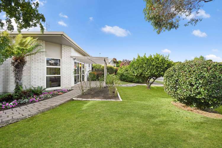 53 Splitt Avenue Glenview_25