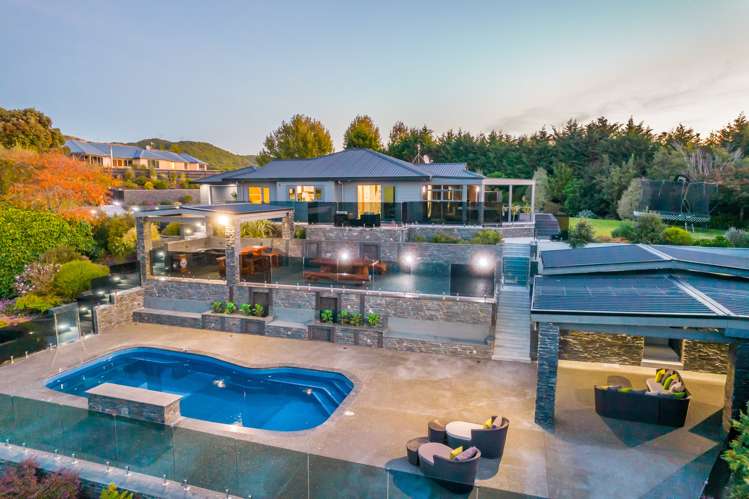 85 King Arthur Drive Otaihanga_1