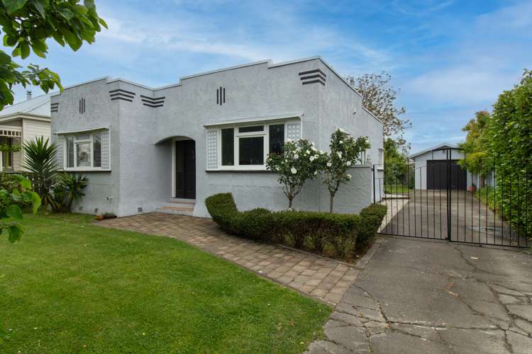 505 French Street Akina_14