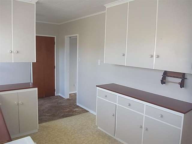 2/500 Southampton Street East 10482_3