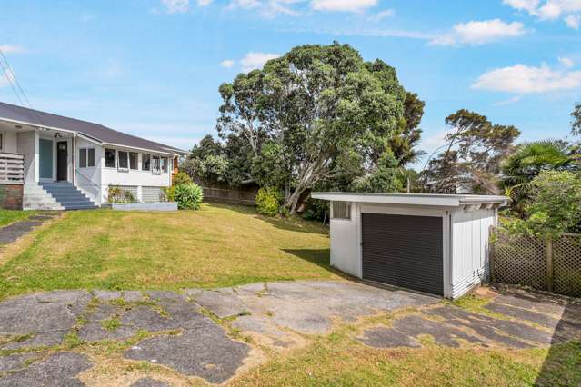 Stunning opportunity in Blockhouse Bay!