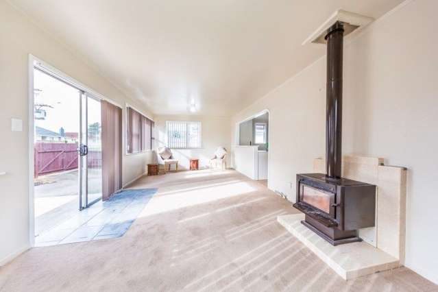 1/87 Russell Road Manurewa_3