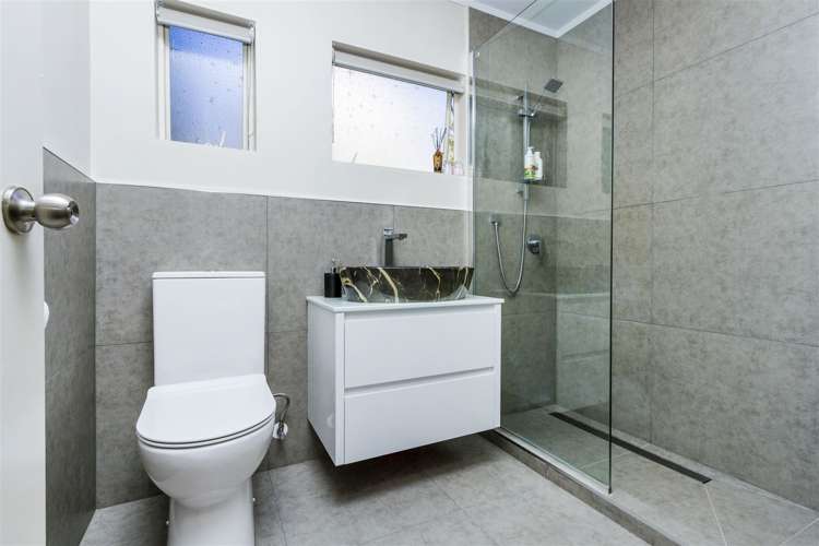 1/25 Mayall Avenue Beach Haven_6