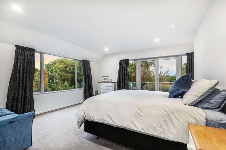 87 Travis Country Drive Burwood_9