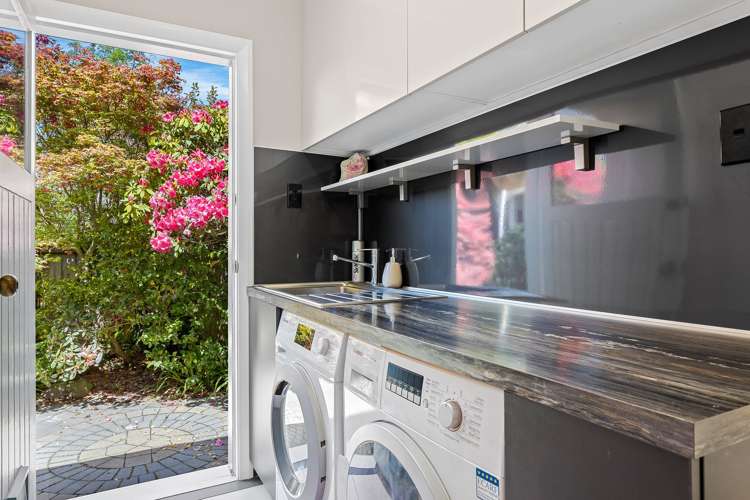 6 Nyoli Street Northcote_17