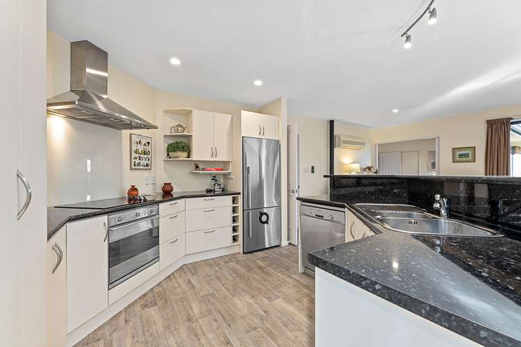 26 Hilton Place Blenheim Central_6