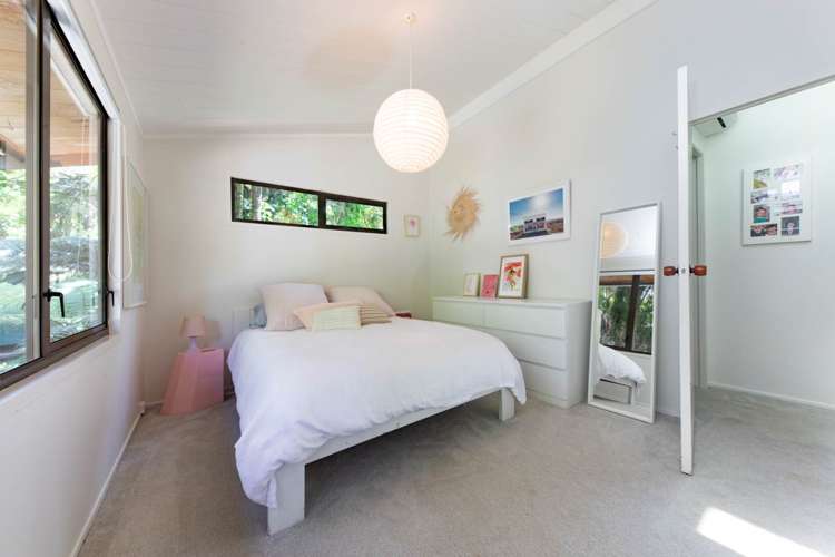 156 Woodlands Park Road Titirangi_12