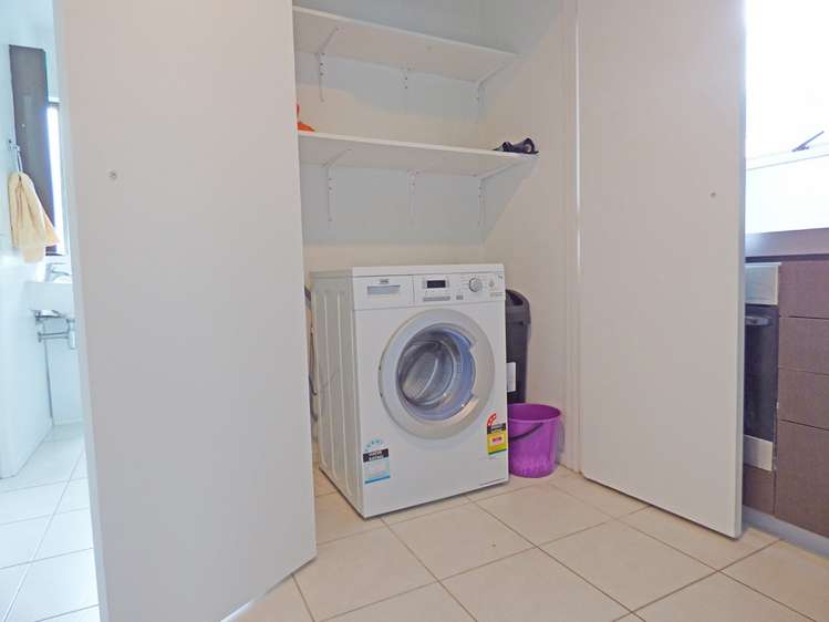 36b/21 Hunters Park Drive Three Kings_8