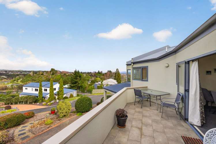 3 Julies Way Rangatira Park_9