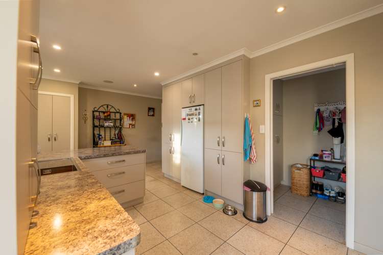 8 Waihopai Street Rosedale_5