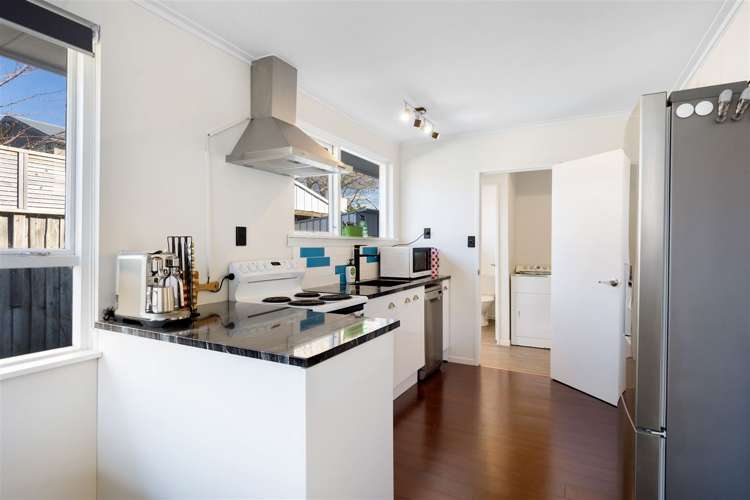 69b Aorangi Road Bryndwr_12