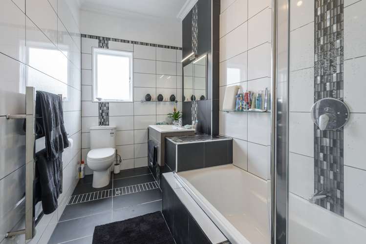 6 Aranui Street Maupuia_8