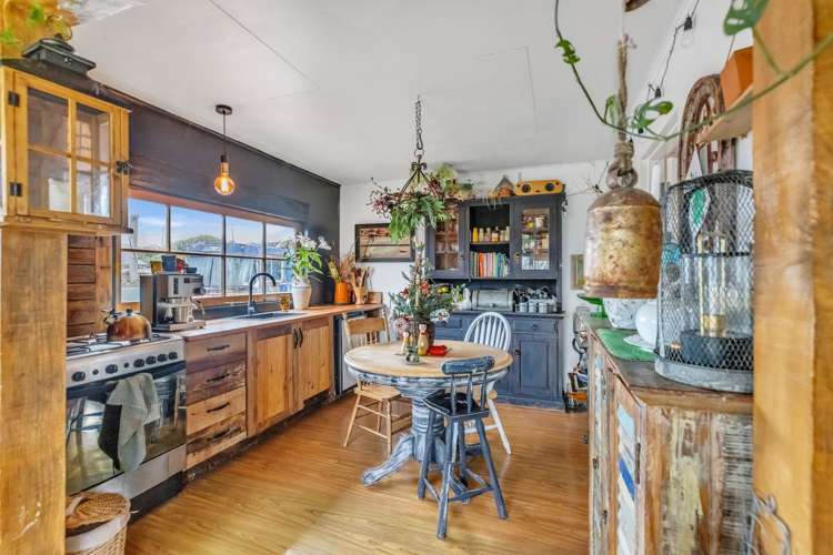 251 Wakanui Beach Road_1