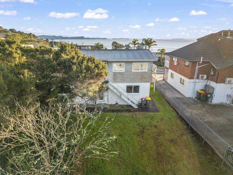 195 Vipond Road Stanmore Bay_16