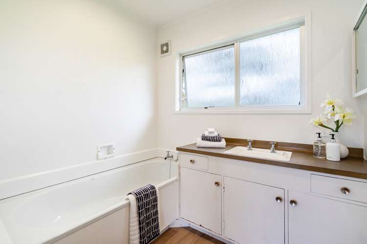 1/7 Eton Avenue Devonport_24