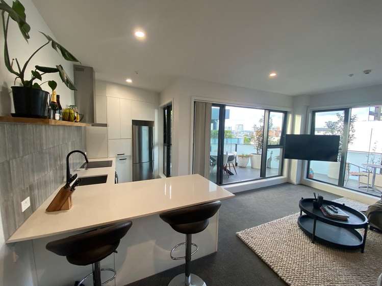 25/8 Basque Road Eden Terrace_4