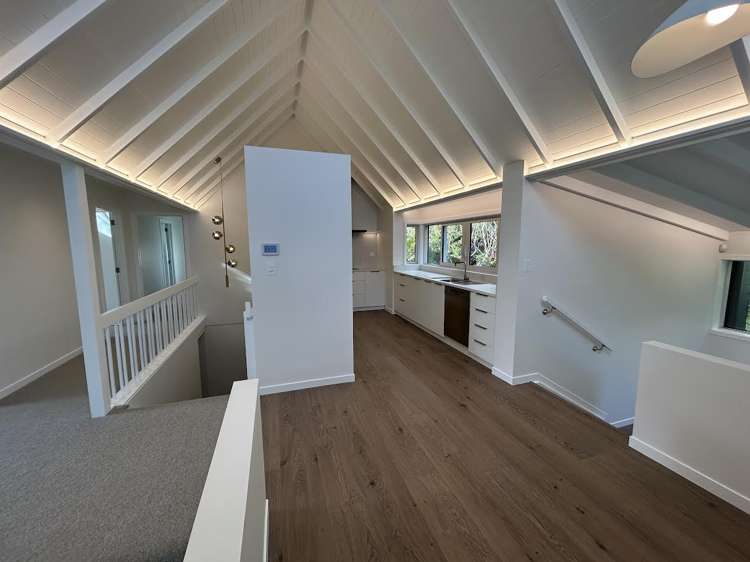8 Meanda Gardens Sunnyhills_2