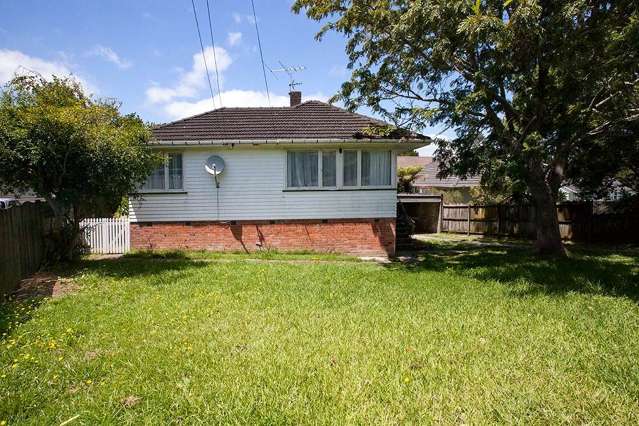 62 Penney Avenue Mount Roskill_1