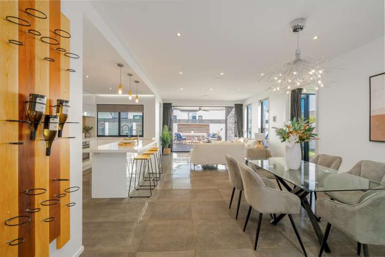 39 Waterstock Way Parklands_14