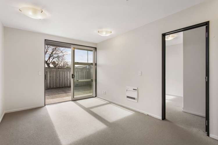 8/14 Brougham Street Addington_12