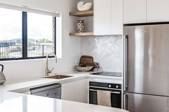 10C Long Street Raglan_3