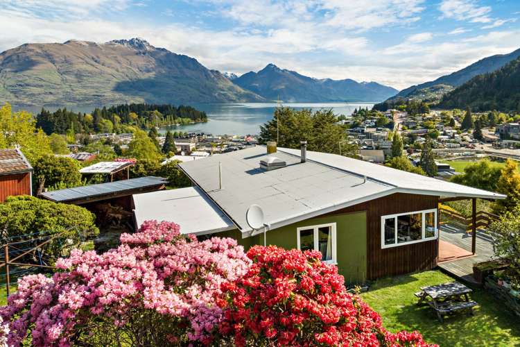 8 - 12 Anderson Heights Queenstown Hill_12