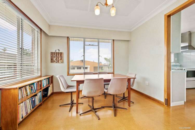 49 Yeovil Road Te Atatu Peninsula_6