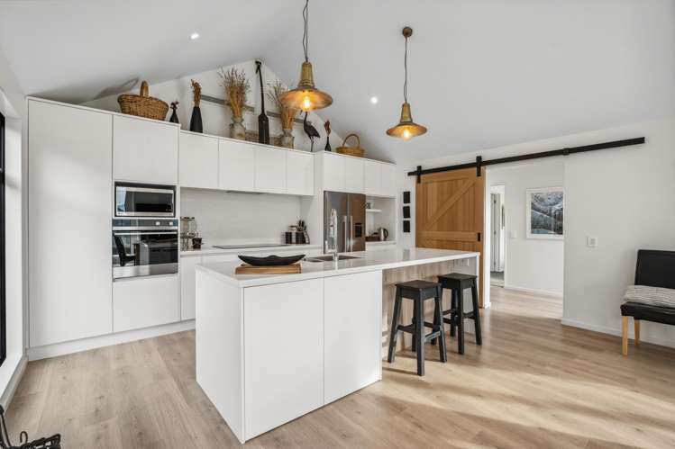 16 Leicester Street, Hanley's Farm_5
