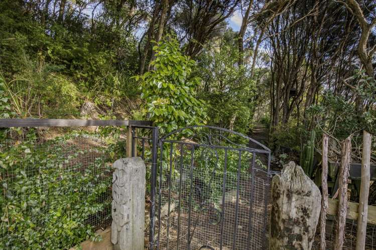 2/99 Horoeka Street Stokes Valley_36