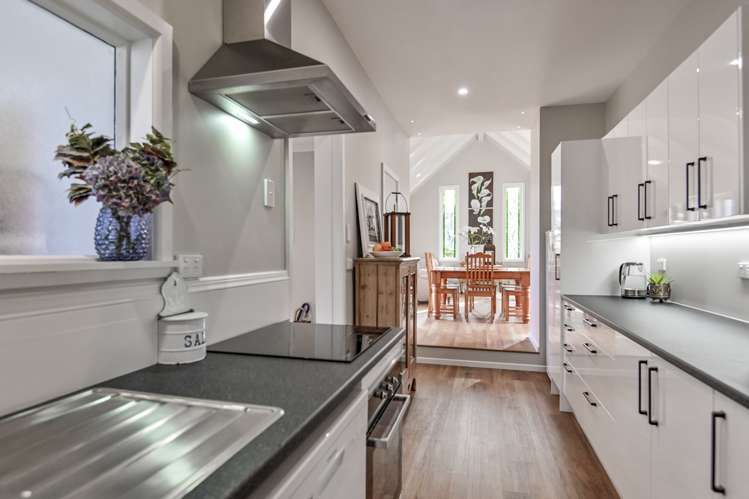 207 Murdoch Road East Akina_11