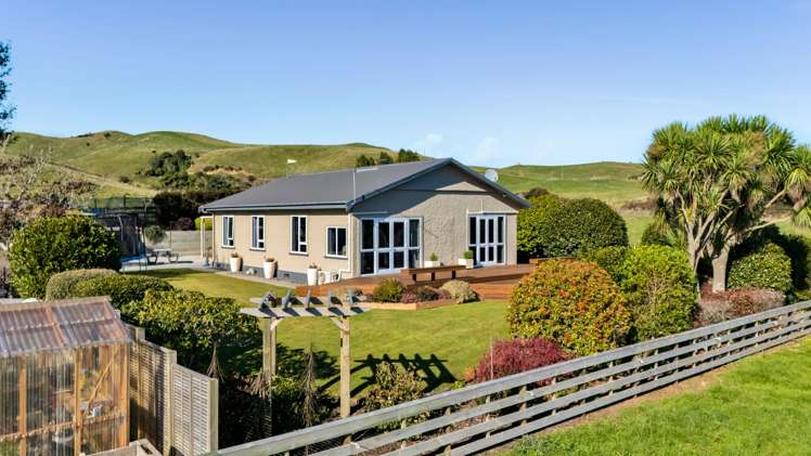 14 Hu Road Rawhitiroa_17