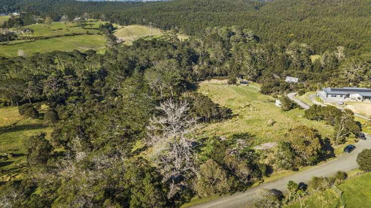 51 Drury Lane Dairy Flat_10