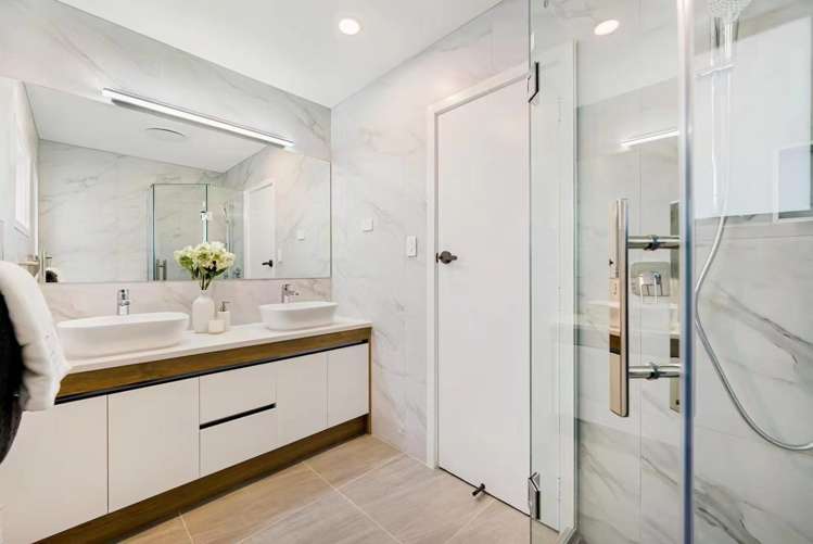 1 Glen Vista Place 10878_6