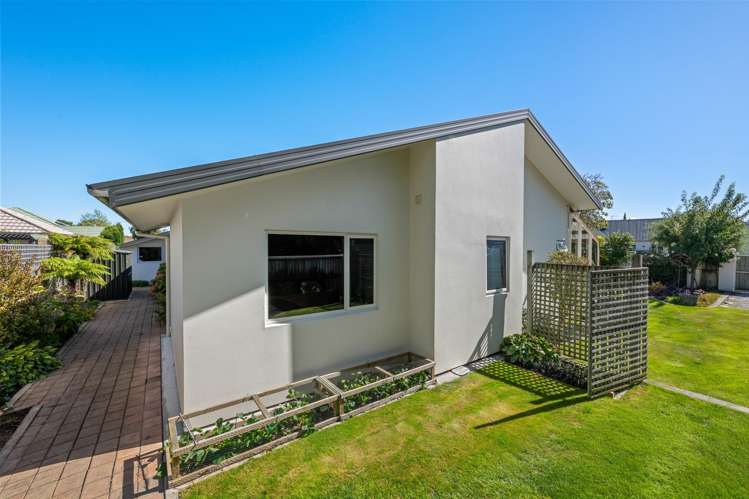 6 Livingstone Place Springlands_29