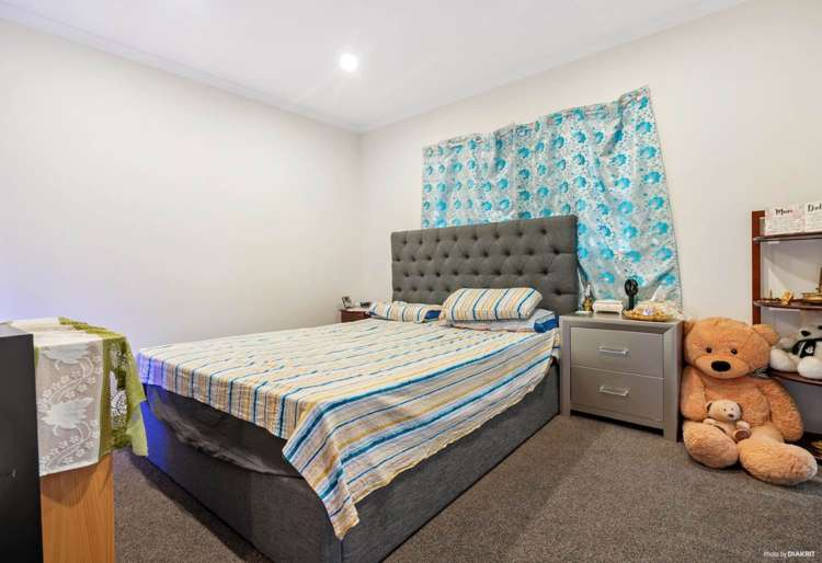 12 Karetai Crescent Favona_5