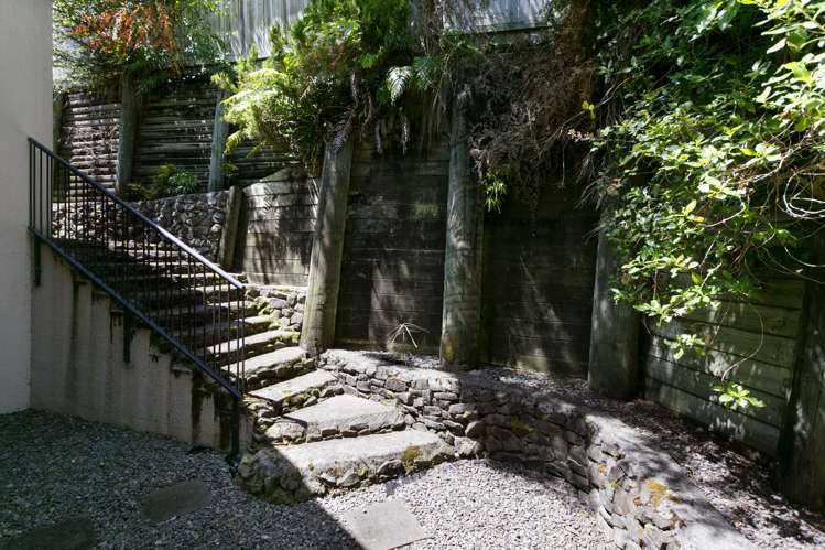 2/144 Lake Terrace Taupo_13