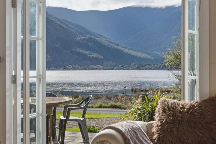 793 Manaroa Road Marlborough Sounds_15