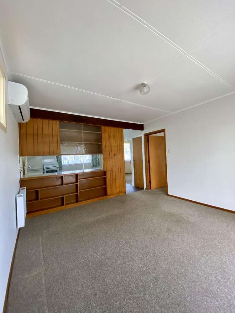 4/173 Kimbolton Road Feilding_3