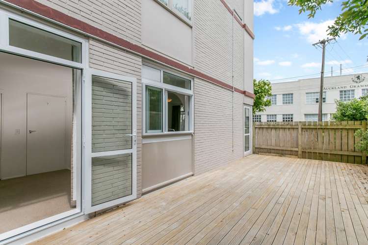 2/58 Mountain Road Epsom_8