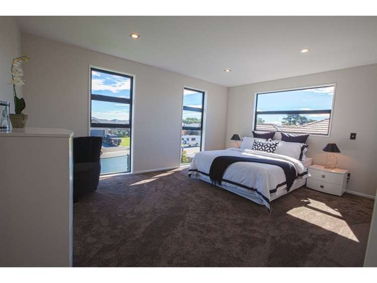 41 Josephine Crescent Aidanfield_12