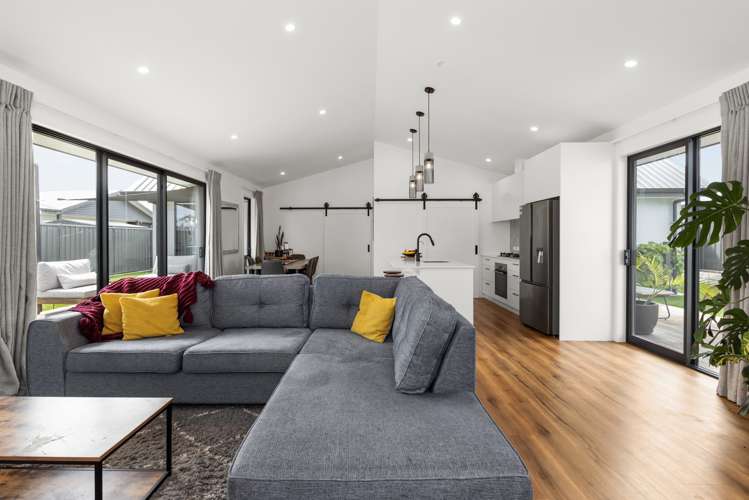 52 Hunter Drive Awatoto_2