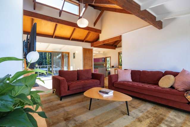 9c & 9d Waima Crescent Titirangi_4