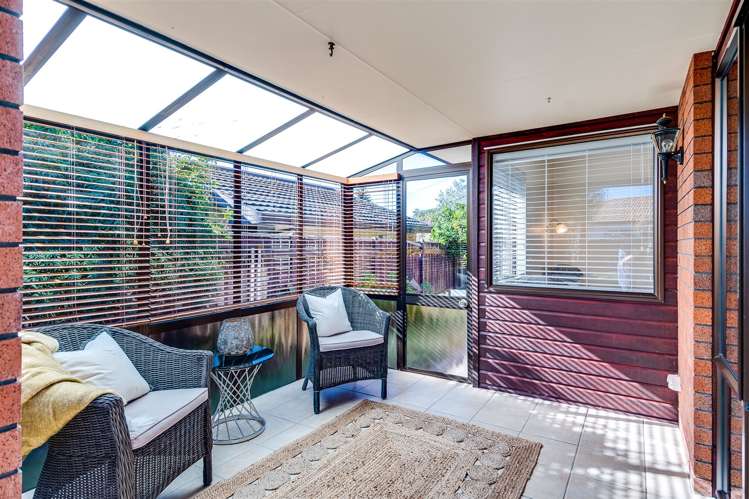 2 Webb Place Taradale_11