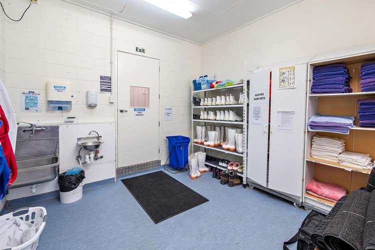 6 Little Waihi Road Maketu_12