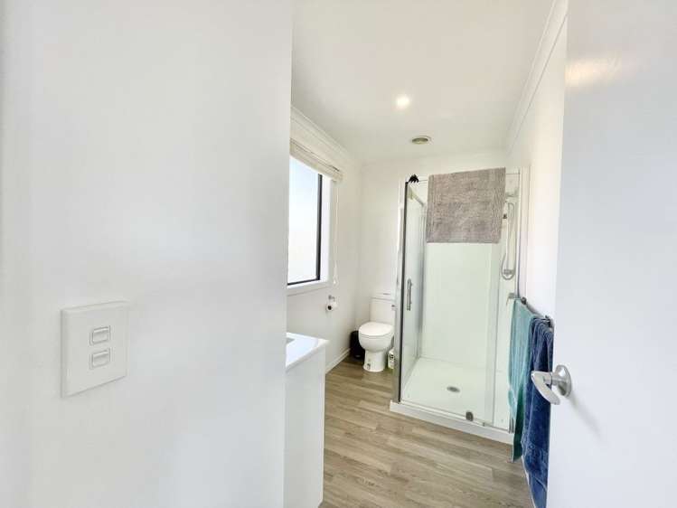 325A Cobham Drive 1076_7