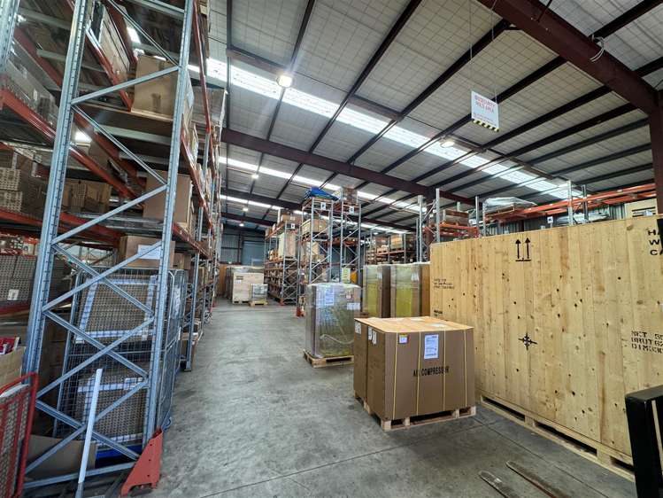 8 George Bourke Drive Mount Wellington_3