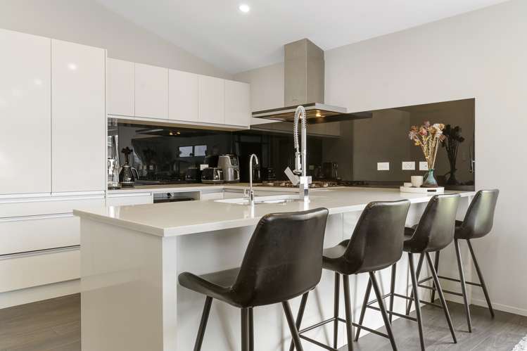 55 Aspiring Avenue Flat Bush_5