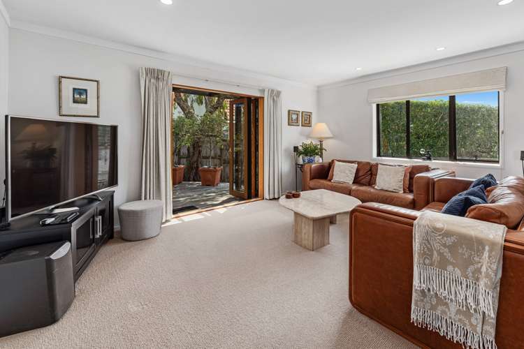 1/4 Elderwood Lane Belmont_16