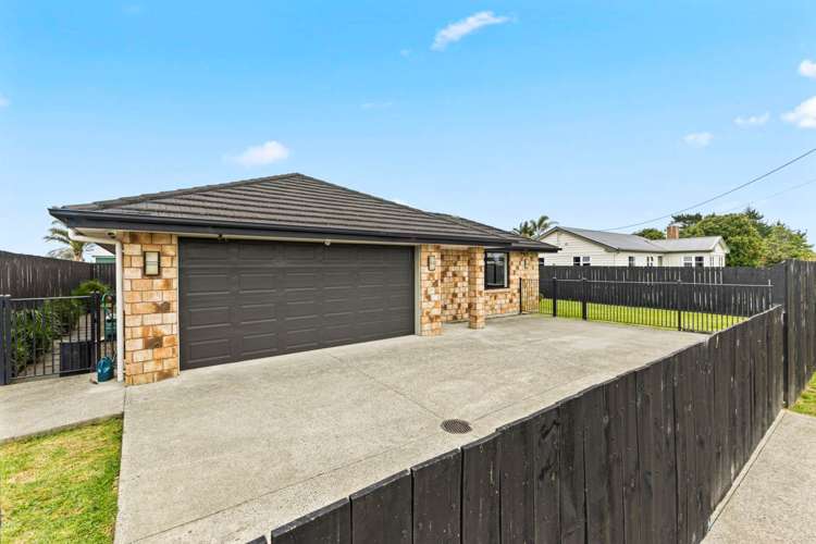 19A Buchanan Road Kingseat_15