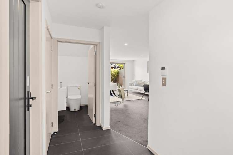 2/372 Worcester Street_4